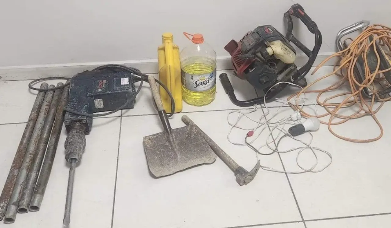 ASAYİŞ Kayseri Melikgazi’de kaçak kazı baskını: 4 şüpheli yakalandı!