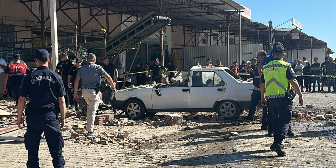 ASAYİŞ Antalya’da toptancı halindeki patlamaya ilişkin işletme sahibi tutuklandı ASAYİŞ Antalya’da toptancı halindeki patlamaya ilişkin işletme sahibi tutuklandı