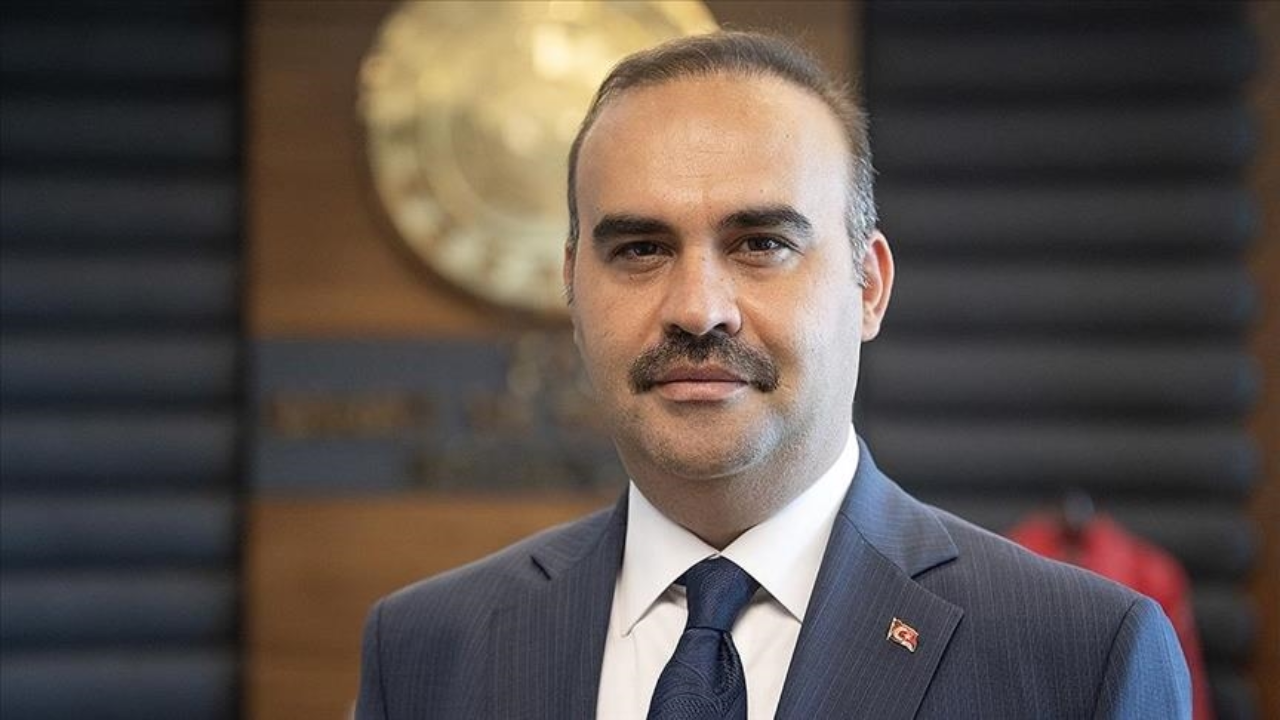 Bakan Kacır: 'Lojistik avantajlarımızla küresel pazarlarda önemli rekabet avantajına sahibiz'
