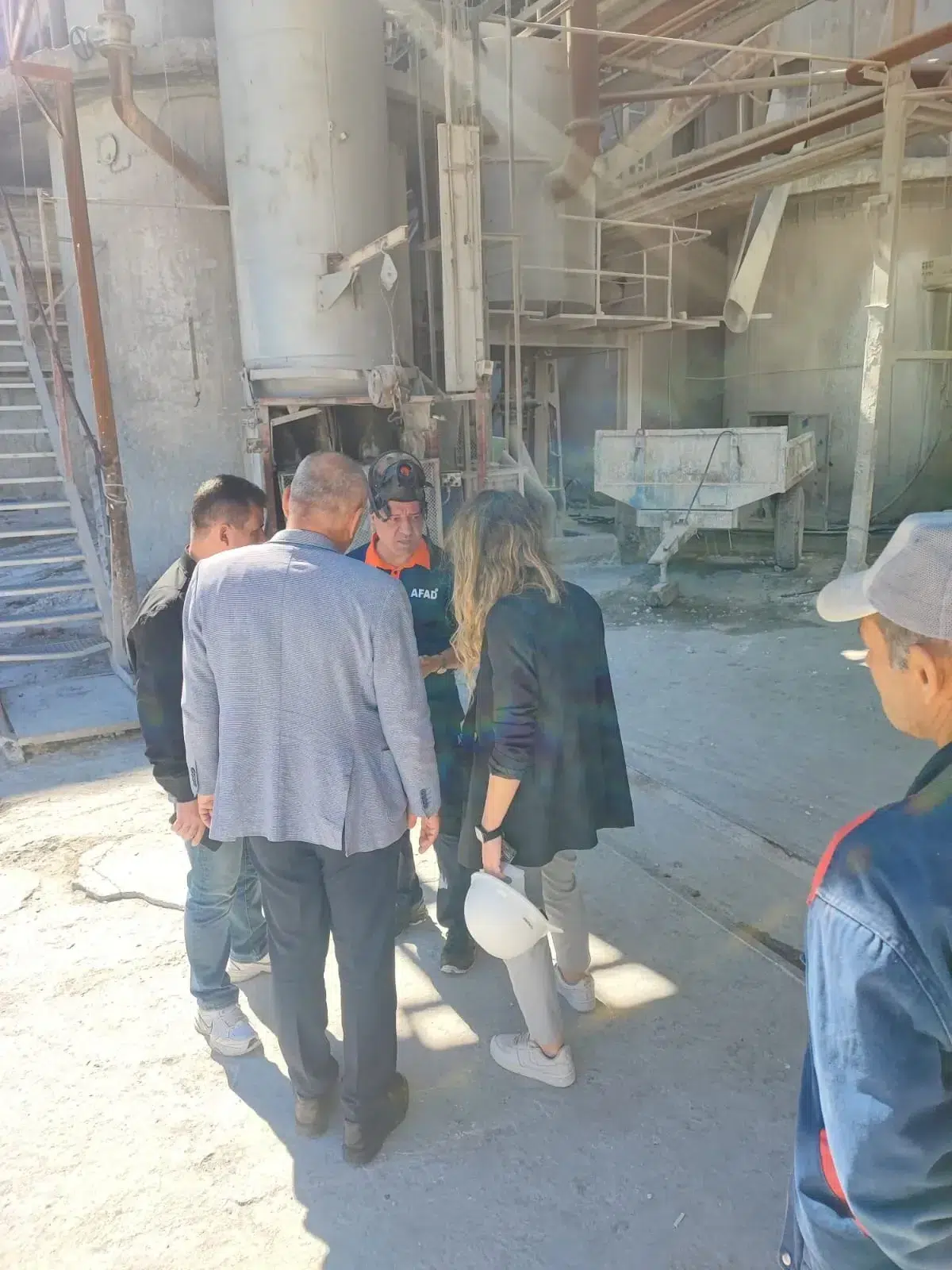 AFET & KAZA Burdur Şeker Fabrikası’nda 7 işçi karbonmonoksit gazından etkilendi AFET & KAZA Burdur Şeker Fabrikası’nda 7 işçi karbonmonoksit gazından etkilendi