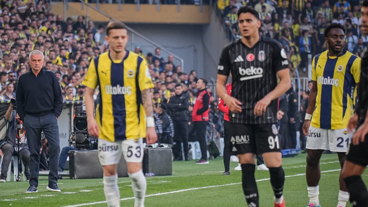 Fenerbahçe’nin Yabancı Teknik Adamlarla Beşiktaş’a Şansı Fenerbahçe’nin Yabancı Teknik Adamlarla Beşiktaş’a Şansı