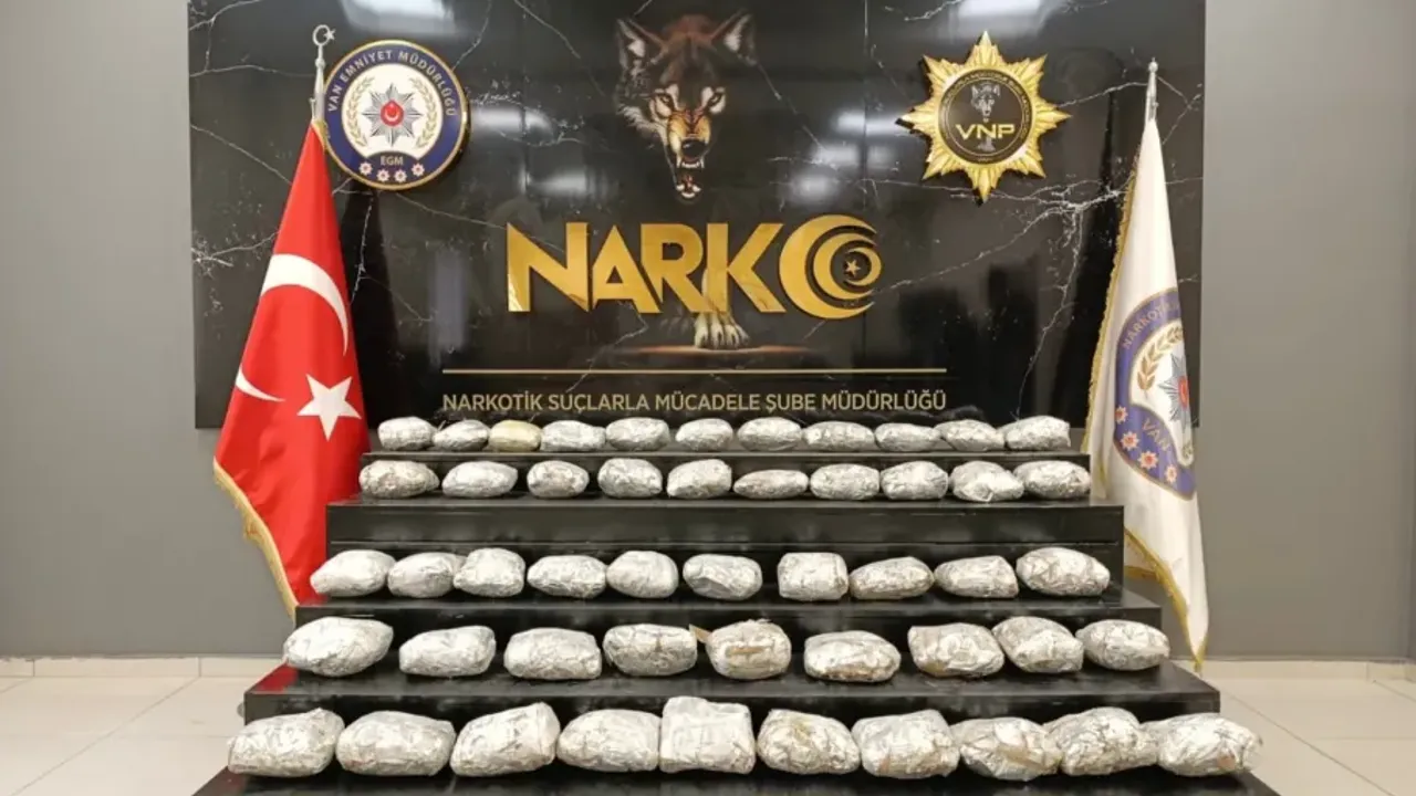 Van’da 19 Kilo 660 Gram Skunk Madde Ele Geçirildi