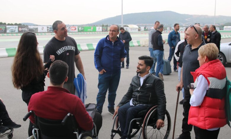 Engelli Bireylerin Ehliyet Yenileme Sürecindeki Zorluklar Engelli Bireylerin Ehliyet Yenileme Sürecindeki Zorluklar