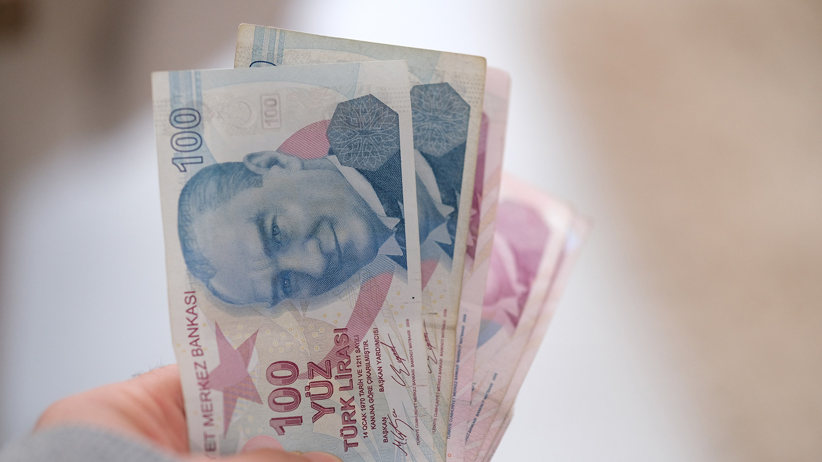 Asgari Ücret Görüşmeleri Aralık’ta Başlayacak Asgari Ücret Görüşmeleri Aralık’ta Başlayacak